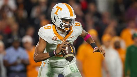 Tennessee vs. Vanderbilt score prediction by expert football model