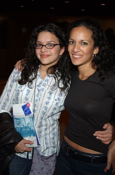 What did Norah Jones and her sister, Anoushka Shankar, do in Encinitas ...