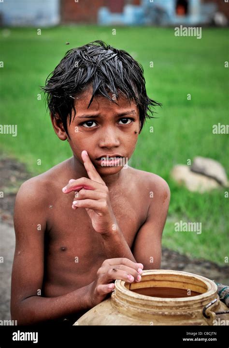 Poverty & malnutrition in India Stock Photo: 41460181 - Alamy