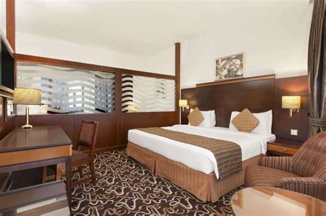 Howard Johnson by Wyndham Bur Dubai Hotel - Deals, Photos & Reviews