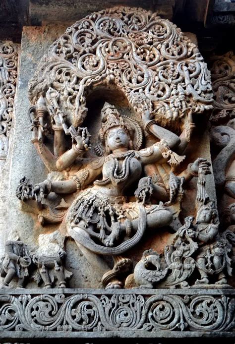 Halebidu | A Complete Guide to Magnificent Sculptures!