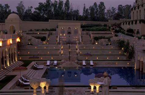 Oberoi Amarvilas Agra - BENSLEY