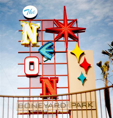 ARTOPIANEWS: Neon Sign Museum Debuts