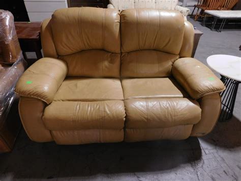 Lot - Leather Love Seat Recliner