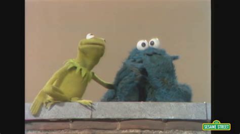 Sesame Street: Cookie Monster Makes Kermit Mad - YouTube