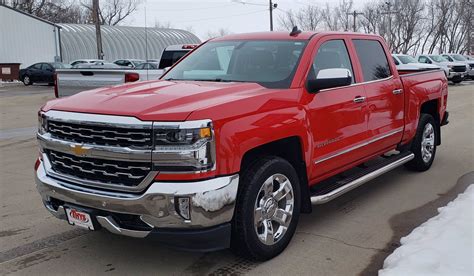 Pre-Owned 2017 Chevrolet Silverado 1500 LTZ Crew Cab Pickup in Belle ...