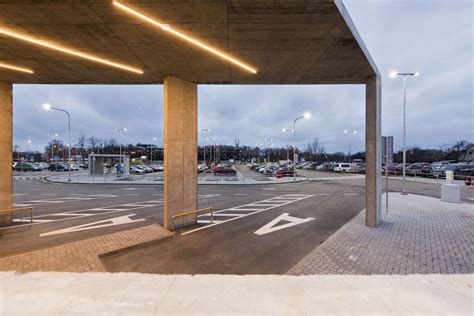 Bus Station at Vilnius International Airport | Vilniaus architektūros studija - Arch2O.com