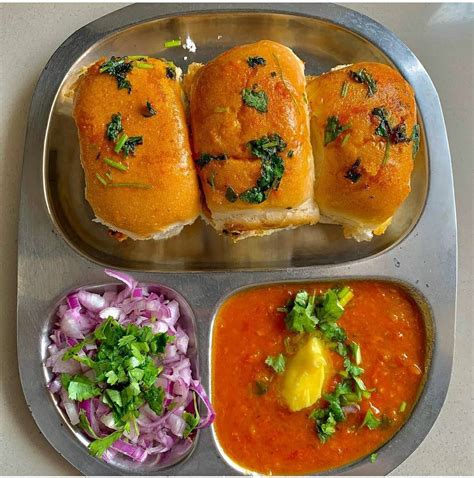 Top 10 Maharashtra Foods to Try Once