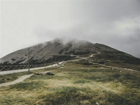 Hiking the highest mountain of Czech Republic | Karpacz - Snezka - Pec ...