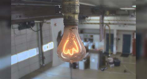 Longest burning light bulb, The centennial light bulb in livermore ...