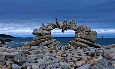 Rock Balancing Art - Natural Pebble Arch Sculptures