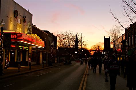 Franklin Theatre makes Main Street glow! Franklin, TN | Street, Street ...