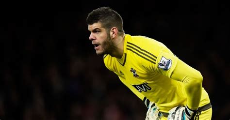 Fraser Forster signs new Southampton contract - Football365