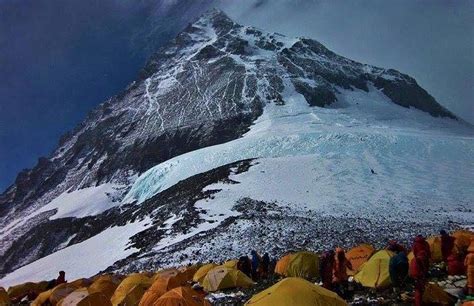 Photographs and maps of the South Col base camp and normal ascent route ...