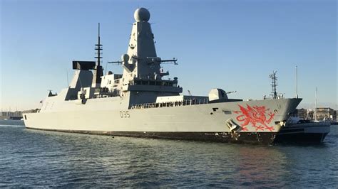 Hms dragon returns after aircraft carrier deployment – Artofit