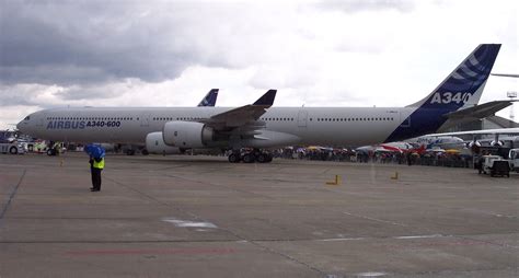 File:Airbus A340-600 l.jpg - Wikimedia Commons