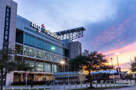 5 Closest and Best Hotels near NRG Stadium