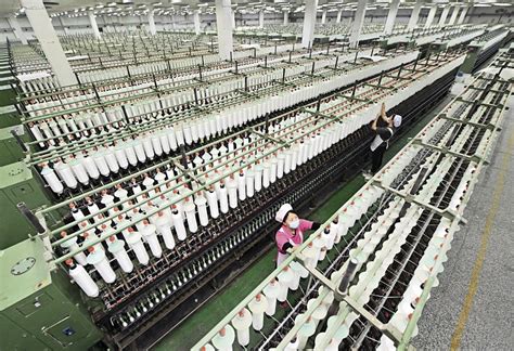 Xinjiang's Cotton Industry Gets Smart