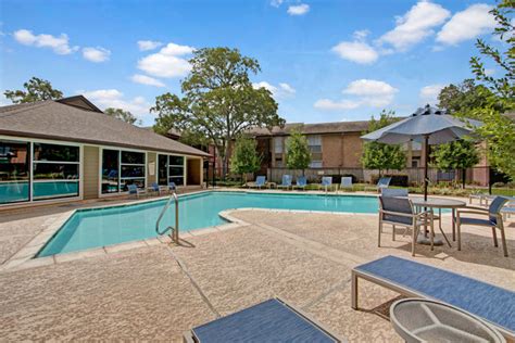 Lakeside Place Apartments Rentals - Houston, TX | Apartments.com