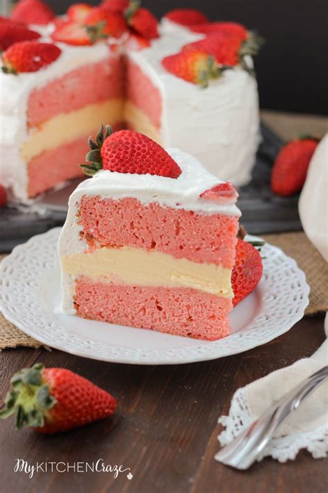 Strawberry Ice Cream Cake - My Kitchen Craze