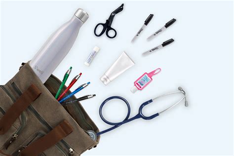 The Essential Items Nurses Keep In Their Nursing Bags - BoardVitals Blog