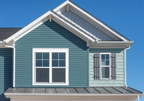 Is Dutch Lap or Clapboard Siding Better for Your Home?