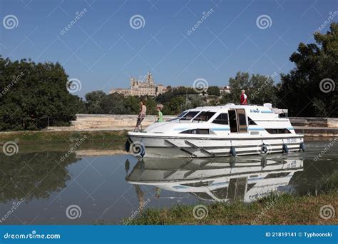 Boat at Canal Du Midi in Beziers Editorial Photo - Image of travel ...