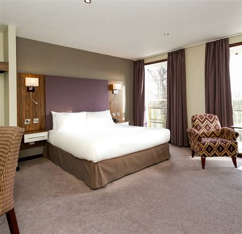 Rooms & Suites – Cedar Court Hotels