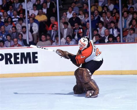 Flyers Greatest Moments: Ron Hextall Scores a Goal