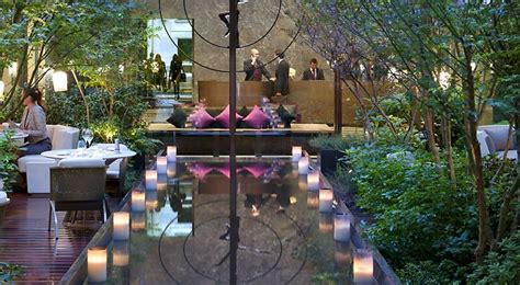 Mandarin Oriental, Paris Review