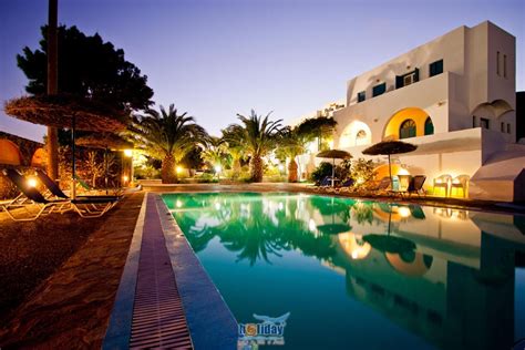 Hotels in Perissa, Santorini Greece