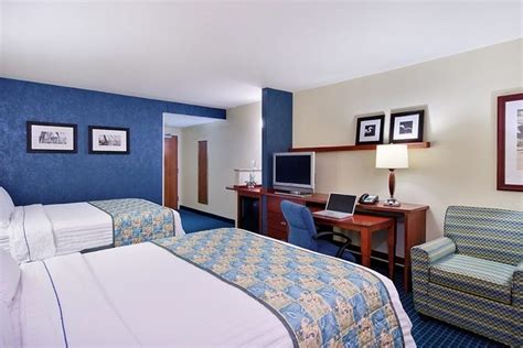 Fort Myers: Airport Hotels near RSW: Airport Hotel Reviews: 10Best