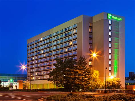 Holiday Inn Knoxville Downtown Hotel by IHG