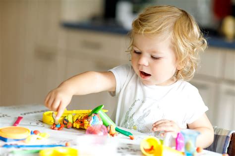 8 juguetes para niños de 2 años con los que desarrollaran habilidades