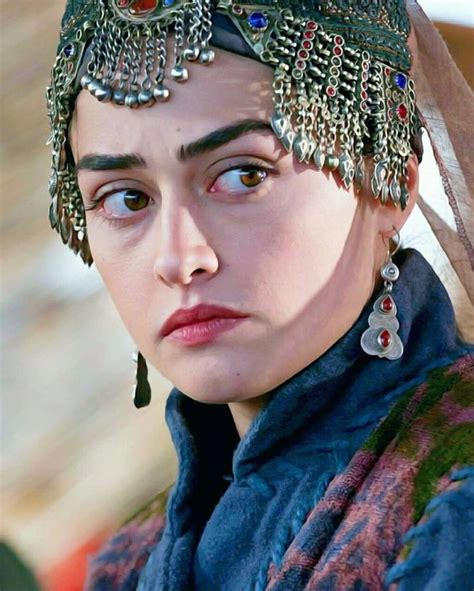 Pin by eyzaAA on DİRİLİŞ ERTUĞRUL/Resurrection ERTUGRUL | Turkish women beautiful, Turkish ...