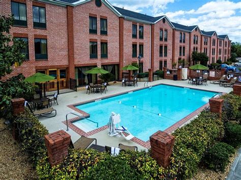 HAMPTON INN SAVANNAH - I-95 NORTH (Port Wentworth, GA) - foto's, reviews en prijsvergelijking ...