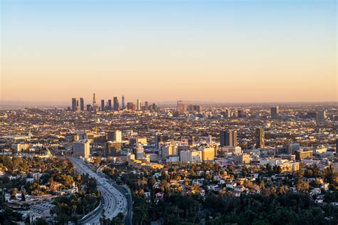 LOCATION – MULHOLLAND DRIVE LOOKOUT, CALIFORNIA - Photo Basecamp