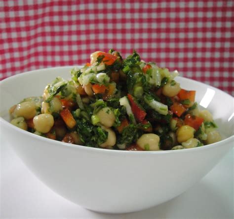 Maryam's Culinary Wonders: 96. Chickpea Salad