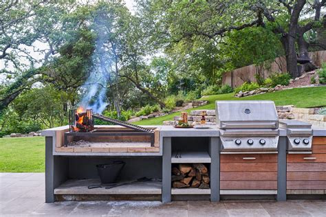 Enclosed Outdoor Kitchen Ideas: Transform Your Backyard Into an Oasis - Themtraicay.com