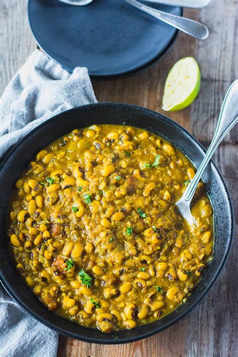 Curried Black Eyed Peas - Healthier Steps