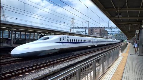 Shinkansen Bullet Train Top Speed (N700 Series) passing at 300km/h - YouTube