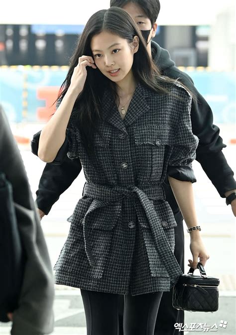 JENNIE at Incheon Airport For Paris Fashion Week 2022