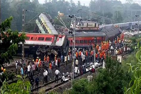 Train Accident | West Bengal chief minister Mamata Banerjee to visit train accident site in ...