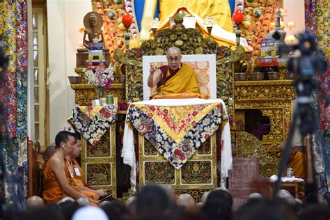 His Holiness the Dalai Lama begins Heart Sutra teachings for 6000-plus Buddhist devotees ...