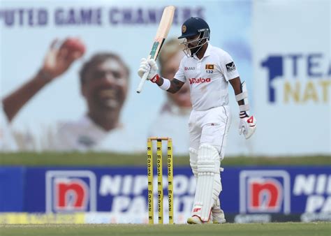 Kusal Mendis celebrates his half-century | ESPNcricinfo.com