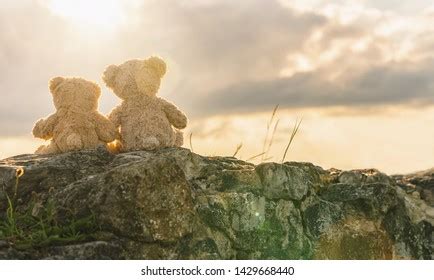 12,475 Teddy Bears Holding Hands Images, Stock Photos, 3D objects ...