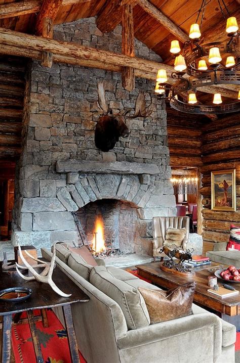 Cozy ski lodge retreat boasting rustic elegance in Big Sky | Ski lodge ...