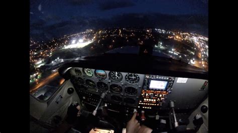 Cessna 172 R Cockpit view Landing at night | GoPro HD - YouTube