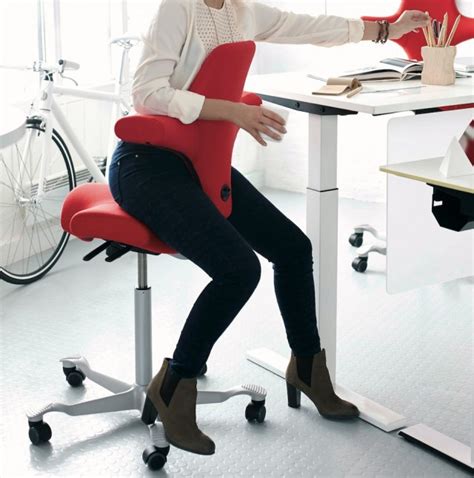 Ergonomic Capisco HAG Ergo Ultrasound Scanning Saddle Chair for Sonographers | Techno-Aide