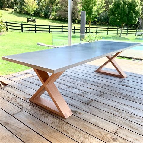 FOX TABLE - PRIVATE CLIENT - Raw Concrete Design | Concrete outdoor table, Concrete design ...